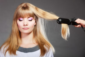 Jak wyczyścić płytę indukcyjną - Poradnik. 16 jak czyścić prostownice