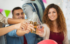 jak usunąć zapach alkoholu