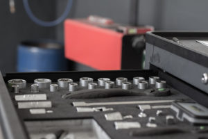 Jaki klucz udarowy elektryczny wybrać w 2024 - Nasze Opinie oraz Ranking 29 klucze nasadowe ranking