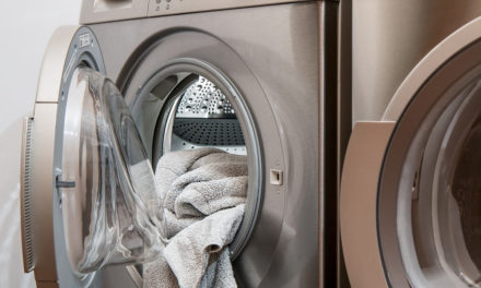 Jaki środek do czyszczenia pralki wybrać w 2024 – Nasze Opinie oraz Ranking