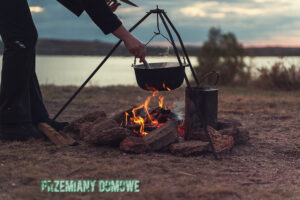 Jaki szynkowar wybrać w 2024 - Nasze Opinie oraz Ranking 9 kociołek żeliwny ranking